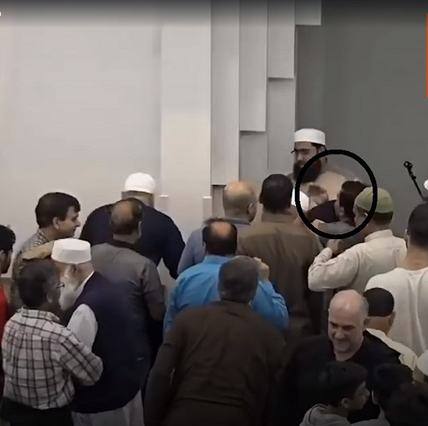  america mosque security guard embraces islam